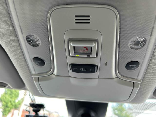 プリウス Ｓツーリングセレクション・ブラックエディション　ドライブレコーダー（前後カメラ）　クリアランスソナー　レーンアシスト　クルコン　衝突被害軽減システム　全方位カメラ　フルセグＴＶ　Ｂｌｕｅｔｏｏｔｈオーディオ　オートマチックハイビーム　ＥＴＣ２．０（29枚目）