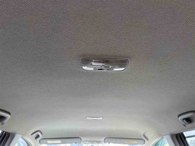 ストリーム Ｘ　ＨＤＤナビパッケージ　ＥＴＣ　バックカメラ　ナビ　オートライト　ＨＩＤ　キーレスエントリー　電動格納ミラー　３列シート　ＡＴ　アルミホイール　ＡＢＳ　エアコン　パワーステアリング（30枚目）