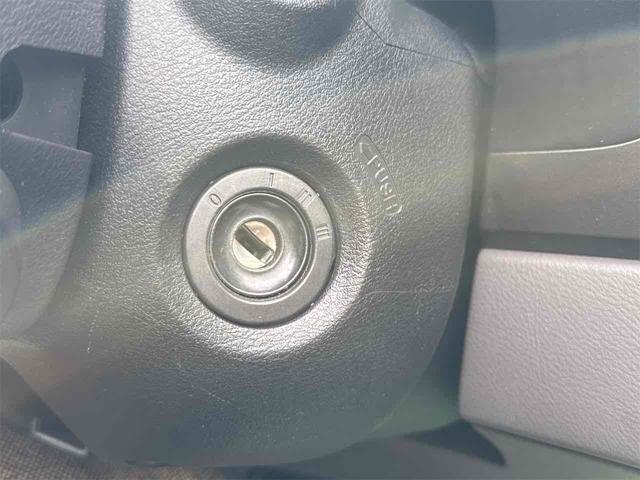 ストリーム Ｘ　ＨＤＤナビパッケージ　ＥＴＣ　バックカメラ　ナビ　オートライト　ＨＩＤ　キーレスエントリー　電動格納ミラー　３列シート　ＡＴ　アルミホイール　ＡＢＳ　エアコン　パワーステアリング（46枚目）