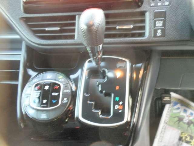 ヴォクシー ZS 煌II 4WD(11枚目)