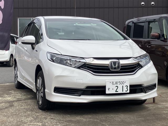 シャトル ハイブリッド　ホンダセンシング　４ＷＤ　ドライブレコーダー　バックカメラ　ナビ　オートクルーズコントロール　レーンアシスト　衝突被害軽減システム　オートライト　スマートキー　電動格納ミラー　ＡＴ　盗難防止システム　衝突安全ボディ（13枚目）