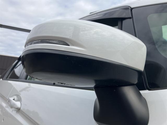 シャトル ハイブリッド　ホンダセンシング　４ＷＤ　ドライブレコーダー　バックカメラ　ナビ　オートクルーズコントロール　レーンアシスト　衝突被害軽減システム　オートライト　スマートキー　電動格納ミラー　ＡＴ　盗難防止システム　衝突安全ボディ（17枚目）