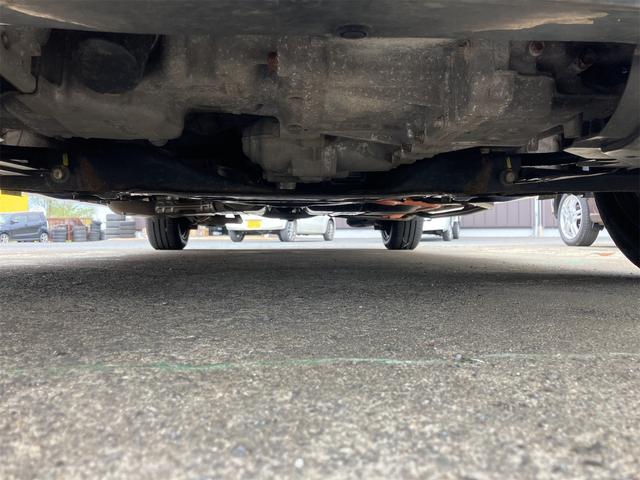 シャトル ハイブリッド　ホンダセンシング　４ＷＤ　ドライブレコーダー　バックカメラ　ナビ　オートクルーズコントロール　レーンアシスト　衝突被害軽減システム　オートライト　スマートキー　電動格納ミラー　ＡＴ　盗難防止システム　衝突安全ボディ（18枚目）