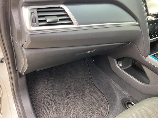 シャトル ハイブリッド　ホンダセンシング　４ＷＤ　ドライブレコーダー　バックカメラ　ナビ　オートクルーズコントロール　レーンアシスト　衝突被害軽減システム　オートライト　スマートキー　電動格納ミラー　ＡＴ　盗難防止システム　衝突安全ボディ（23枚目）