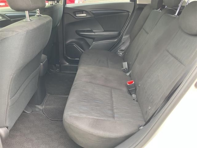 シャトル ハイブリッド　ホンダセンシング　４ＷＤ　ドライブレコーダー　バックカメラ　ナビ　オートクルーズコントロール　レーンアシスト　衝突被害軽減システム　オートライト　スマートキー　電動格納ミラー　ＡＴ　盗難防止システム　衝突安全ボディ（26枚目）