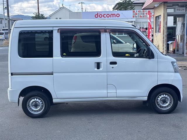 ハイゼットカーゴ ＤＸ　４ＷＤ　ＡＴ　ＥＴＣ　両側スライドドア　エアコン　パワーウィンドウ　運転席エアバッグ　助手席エアバッグ（6枚目）