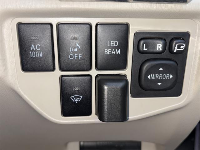 プリウス Sマイコーデ ETC ナビ TV アルミホイール オートライト HID CVT スマートキー 電動格納ミラー 100V電源 盗難防止システム Bluetooth 衝突安全ボディ ABS ESC エアコン(7枚目)