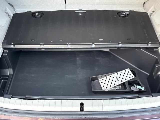 プリウス Sマイコーデ ETC ナビ TV アルミホイール オートライト HID CVT スマートキー 電動格納ミラー 100V電源 盗難防止システム Bluetooth 衝突安全ボディ ABS ESC エアコン(23枚目)