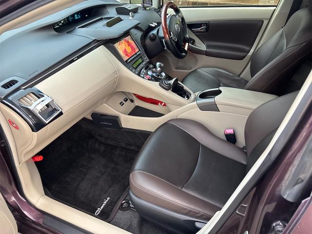 プリウス Sマイコーデ ETC ナビ TV アルミホイール オートライト HID CVT スマートキー 電動格納ミラー 100V電源 盗難防止システム Bluetooth 衝突安全ボディ ABS ESC エアコン(37枚目)