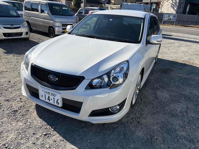 レガシィツーリングワゴン ２．５ｉ　Ｓパッケージ　４ＷＤ　ＥＴＣ　ナビ　オートクルーズコントロール　アルミホイール　ＨＩＤ　キーレスエントリー　電動格納ミラー　ＣＶＴ　盗難防止システム　衝突安全ボディ　ＡＢＳ　ＥＳＣ　エアコン　パワーステアリング（10枚目）
