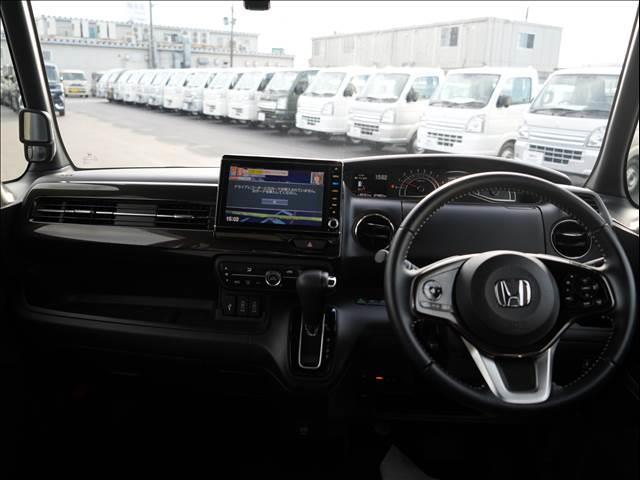 Ｎ－ＢＯＸカスタム カスタム　Ｇ・ＥＸターボ　Ｈｏｎｄａ　ＳＥＮＳＩＮＧ（11枚目）