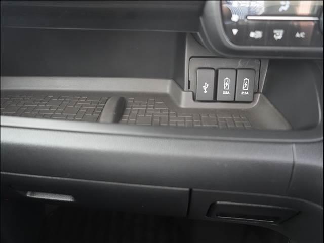 Ｎ－ＢＯＸカスタム カスタム　Ｇ・ＥＸターボ　Ｈｏｎｄａ　ＳＥＮＳＩＮＧ（14枚目）