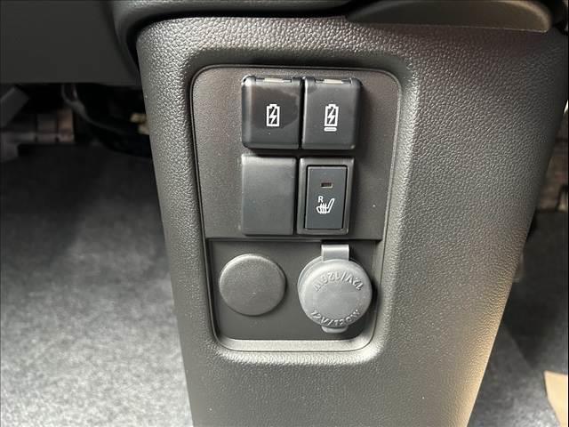 ワゴンＲカスタムＺ ＨＹＢＲＩＤ　ＺＸ　届出済未使用車（11枚目）