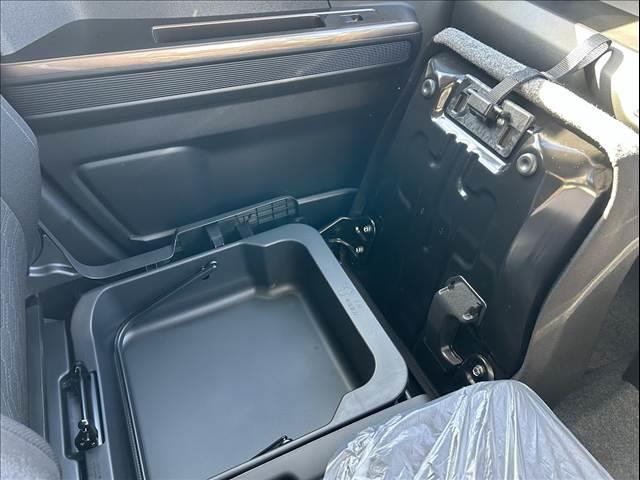ワゴンＲカスタムＺ ＨＹＢＲＩＤ　ＺＸ　届出済未使用車（16枚目）