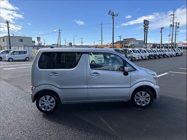 ワゴンＲ ＦＸ　届出済未使用車（7枚目）