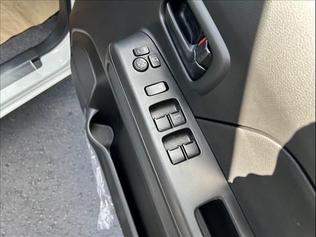 ワゴンＲ ＦＸ　届出済未使用車（11枚目）