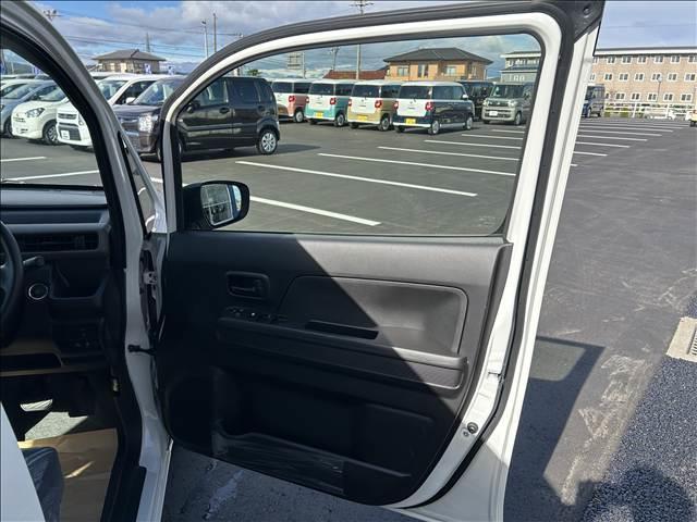 ワゴンＲ ＦＸ　届出済未使用車（11枚目）