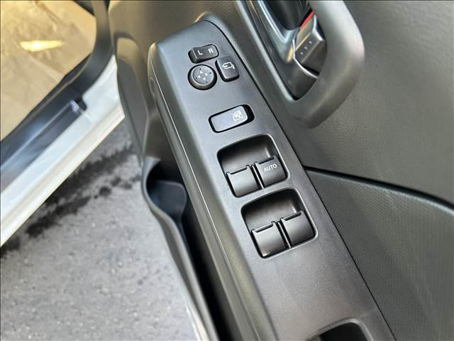 ワゴンＲ ＦＸ　届出済未使用車（12枚目）