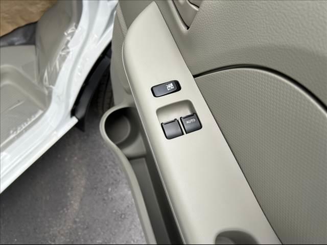 エブリイ ＰＡリミテッド　ＣＶＴ　４ＷＤ　届出済未使用車（11枚目）