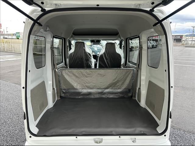 エブリイ ＰＡリミテッド　ＣＶＴ　４ＷＤ　届出済未使用車（19枚目）