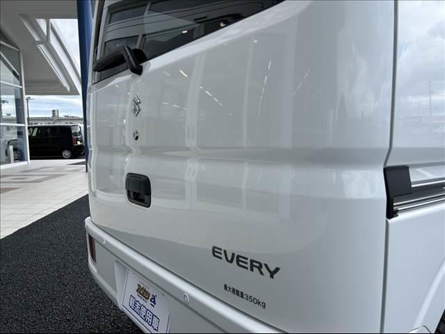 エブリイ ＰＡリミテッド　ＣＶＴ　４ＷＤ　届出済未使用車（24枚目）