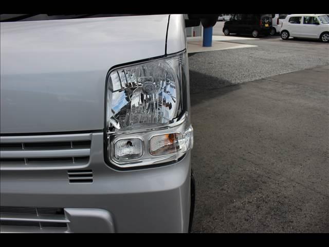 エブリイ ＰＡリミテッド　ＣＶＴ　４ＷＤ　届出済未使用車（4枚目）