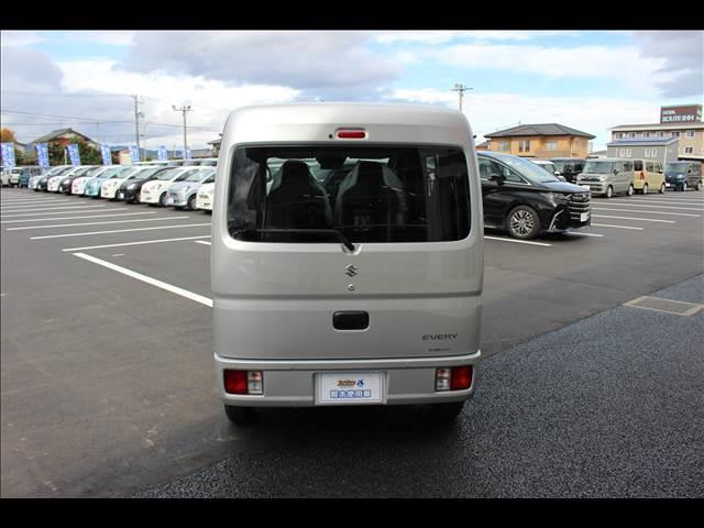 エブリイ ＰＡリミテッド　ＣＶＴ　４ＷＤ　届出済未使用車（7枚目）