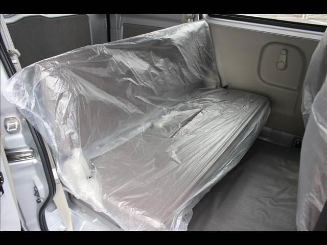 エブリイ ＰＡリミテッド　ＣＶＴ　４ＷＤ　届出済未使用車（17枚目）