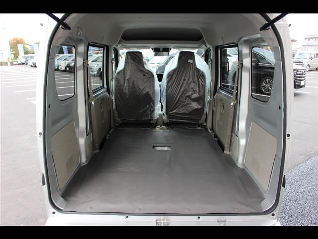 エブリイ ＰＡリミテッド　ＣＶＴ　４ＷＤ　届出済未使用車（20枚目）