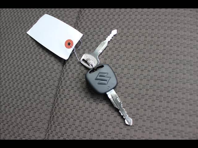 エブリイ ＰＡリミテッド　ＣＶＴ　４ＷＤ　届出済未使用車（30枚目）