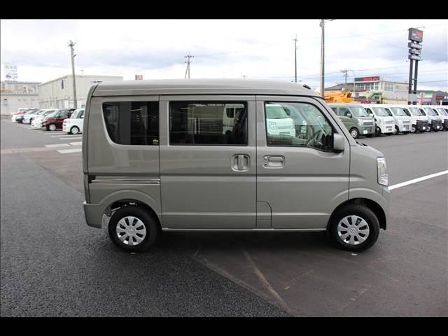 エブリイ ＪＯＩＮ　ＣＶＴ　４ＷＤ　届出済未使用車（26枚目）