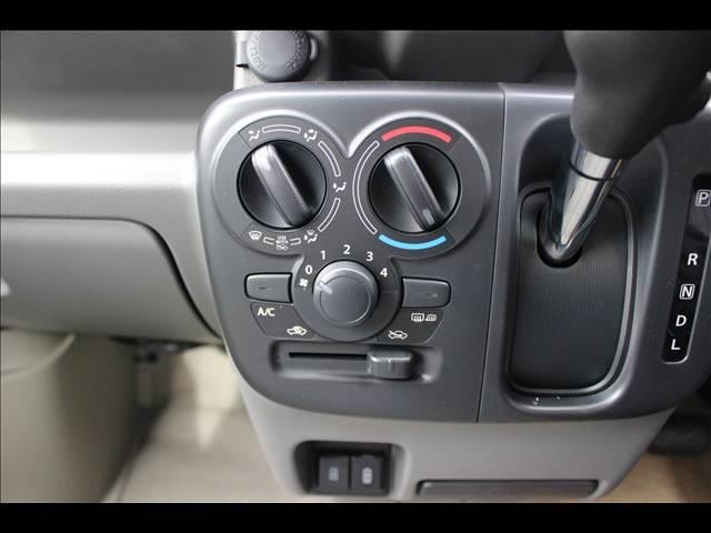 エブリイ ＪＯＩＮ　ＣＶＴ　４ＷＤ　届出済未使用車（13枚目）