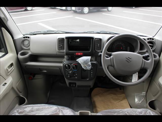 エブリイ ＰＡリミテッド　ＣＶＴ　４ＷＤ　届出済未使用車（10枚目）