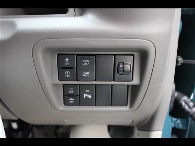 エブリイ ＰＡリミテッド　ＣＶＴ　４ＷＤ　届出済未使用車（15枚目）