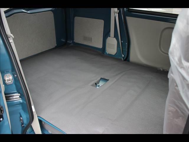 エブリイ ＰＡリミテッド　ＣＶＴ　４ＷＤ　届出済未使用車（20枚目）