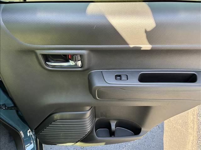 ハスラー ＨＹＢＲＩＤ　Ｘ　届出済未使用車（30枚目）