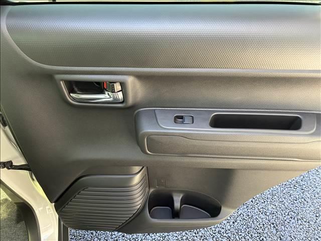 ハスラー ＨＹＢＲＩＤ　Ｘ　届出済未使用車（13枚目）