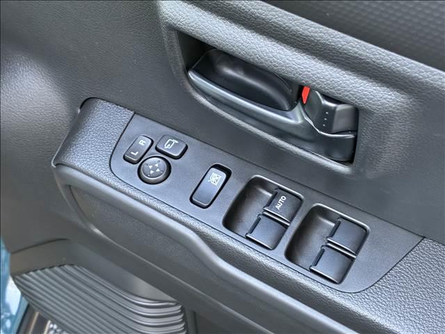 ハスラー ＨＹＢＲＩＤ　Ｇ　届出済未使用車（12枚目）