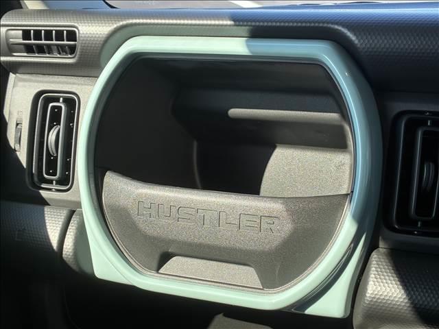 ハスラー ＨＹＢＲＩＤ　Ｇ　届出済未使用車（11枚目）