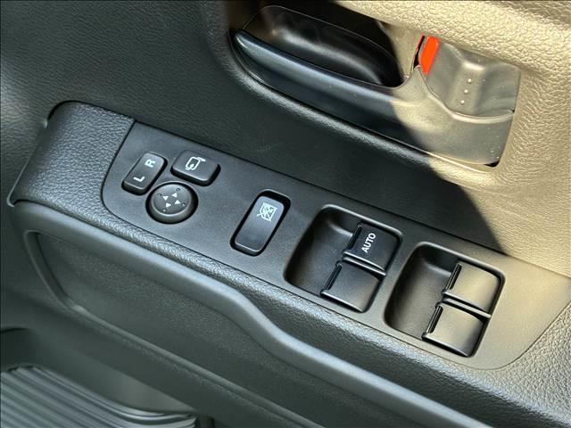 ハスラー ＨＹＢＲＩＤ　Ｇ　届出済未使用車（12枚目）