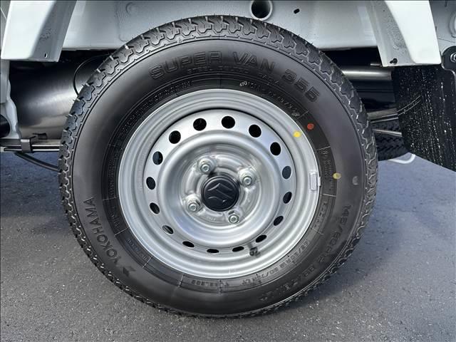 キャリイトラック ＫＣ　エアコン・パワステ　５ＭＴ　４ＷＤ　届出済未使用車（20枚目）