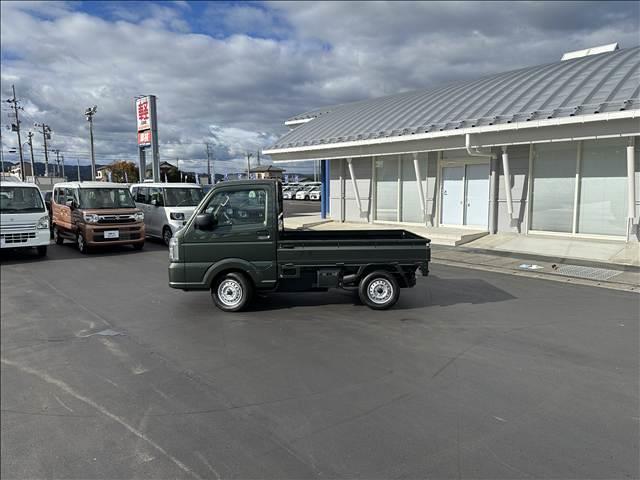 キャリイトラック ＫＣ　エアコン・パワステ　４ＡＴ　４ＷＤ　届出済未使用車（6枚目）