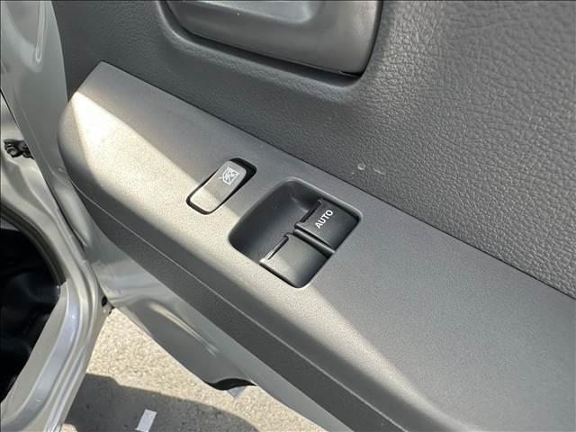 キャリイトラック ＫＣ　エアコン・パワステ　５ＭＴ　４ＷＤ　届出済未使用車（12枚目）