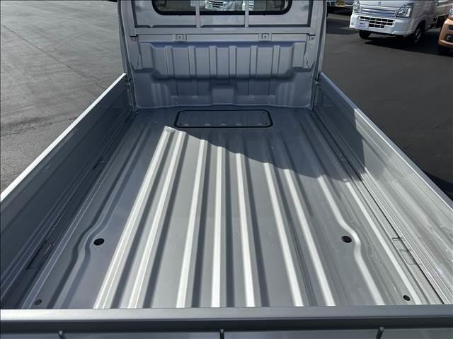 キャリイトラック ＫＣ　エアコン・パワステ　５ＭＴ　４ＷＤ　届出済未使用車（24枚目）