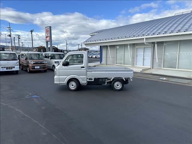 キャリイトラック 　届出済未使用車（5枚目）