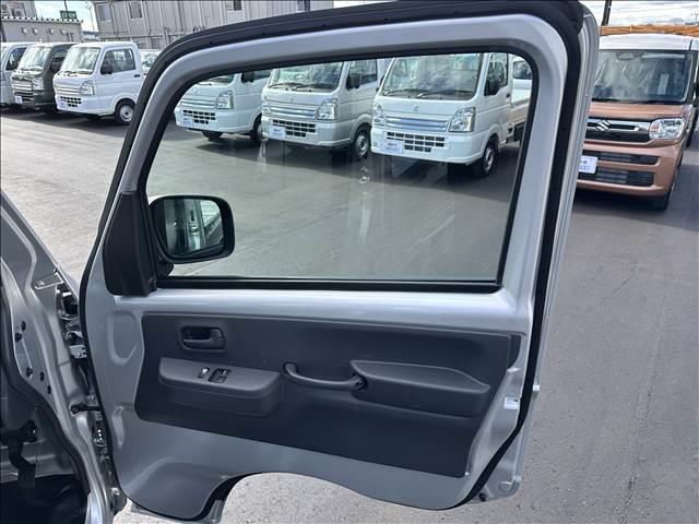 キャリイトラック 　届出済未使用車（9枚目）