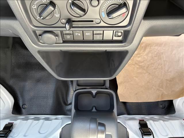 キャリイトラック ＫＣ　エアコン・パワステ　４ＡＴ　４ＷＤ　届出済未使用車（14枚目）