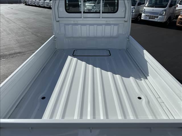 キャリイトラック ＫＣ　エアコン・パワステ　４ＡＴ　４ＷＤ　届出済未使用車（7枚目）