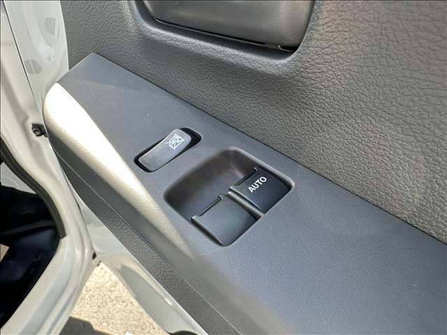 キャリイトラック ＫＣ　エアコン・パワステ　４ＡＴ　４ＷＤ　届出済未使用車（11枚目）