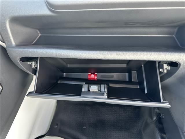 キャリイトラック ＫＣ　エアコン・パワステ　４ＡＴ　４ＷＤ　届出済未使用車（14枚目）